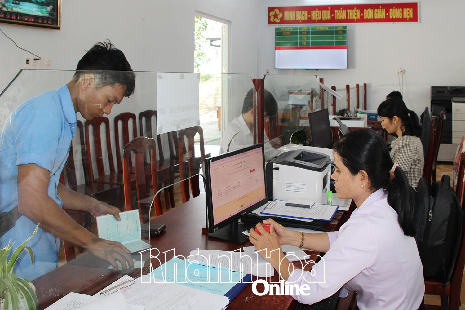 Trung tâm Phục vụ hành chính công xã Phước Hà.