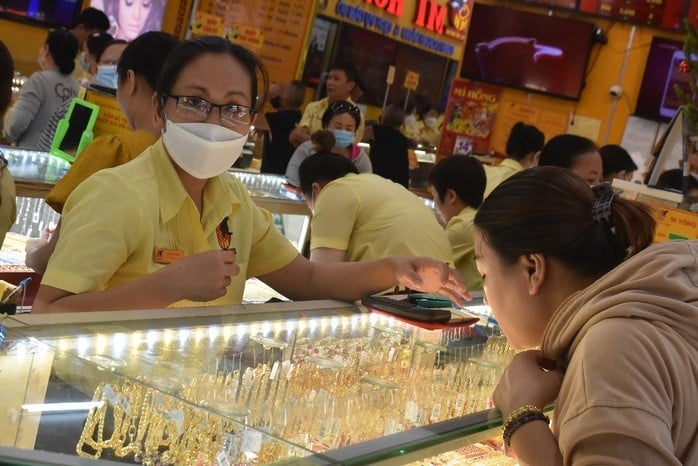 Giá vàng hôm nay tiếp tục tăng