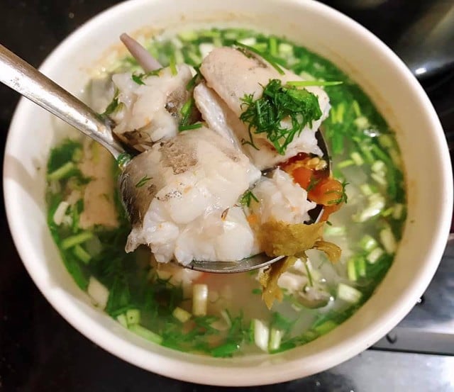 Sấu vào mùa giá rẻ, tranh thủ mua về làm ngay các món ăn cứ có thêm sấu là 'ngon gấp bội', giải nhiệt cực tốt này- Ảnh 5.