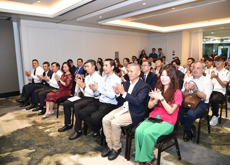 Cộng đồng người Việt tại Tây Ban Nha đã nỗ lực hòa nhập vào sở tại và luôn hướng về quê hương đất nước; nỗ lực giữ gìn văn hóa dân tộc và ngôn ngữ tiếng Việt - Ảnh: VGP/Trần Mạnh