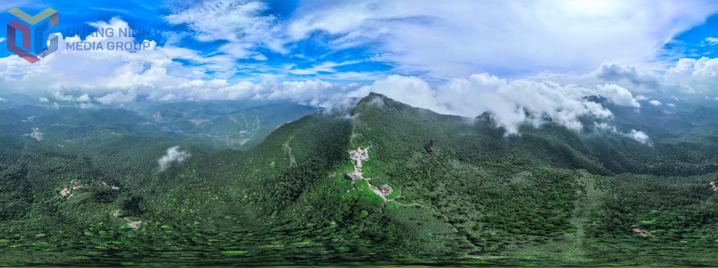 Chùa Đồng nhìn từ trên cao.