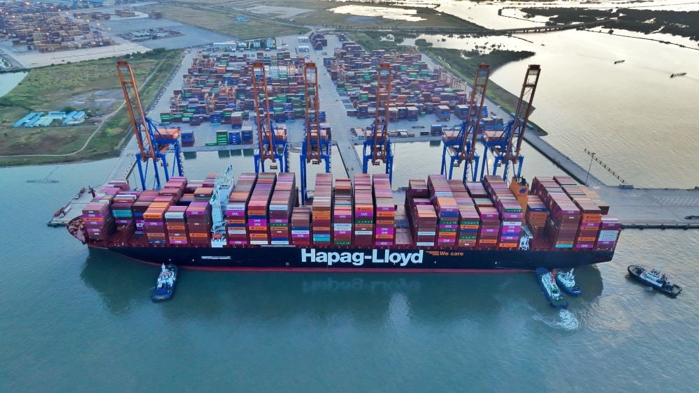 ท่าเรือ Gemalink ต้อนรับ HANOI EXPRESS เรือขนาดใหญ่ของ Hapag-Lloyd ที่มีความยาว 400 เมตร ความจุสินค้า 23,660 TEU และระวางบรรทุก 225,000 DWT เมื่อวันที่ 17 มกราคม พ.ศ. 2567