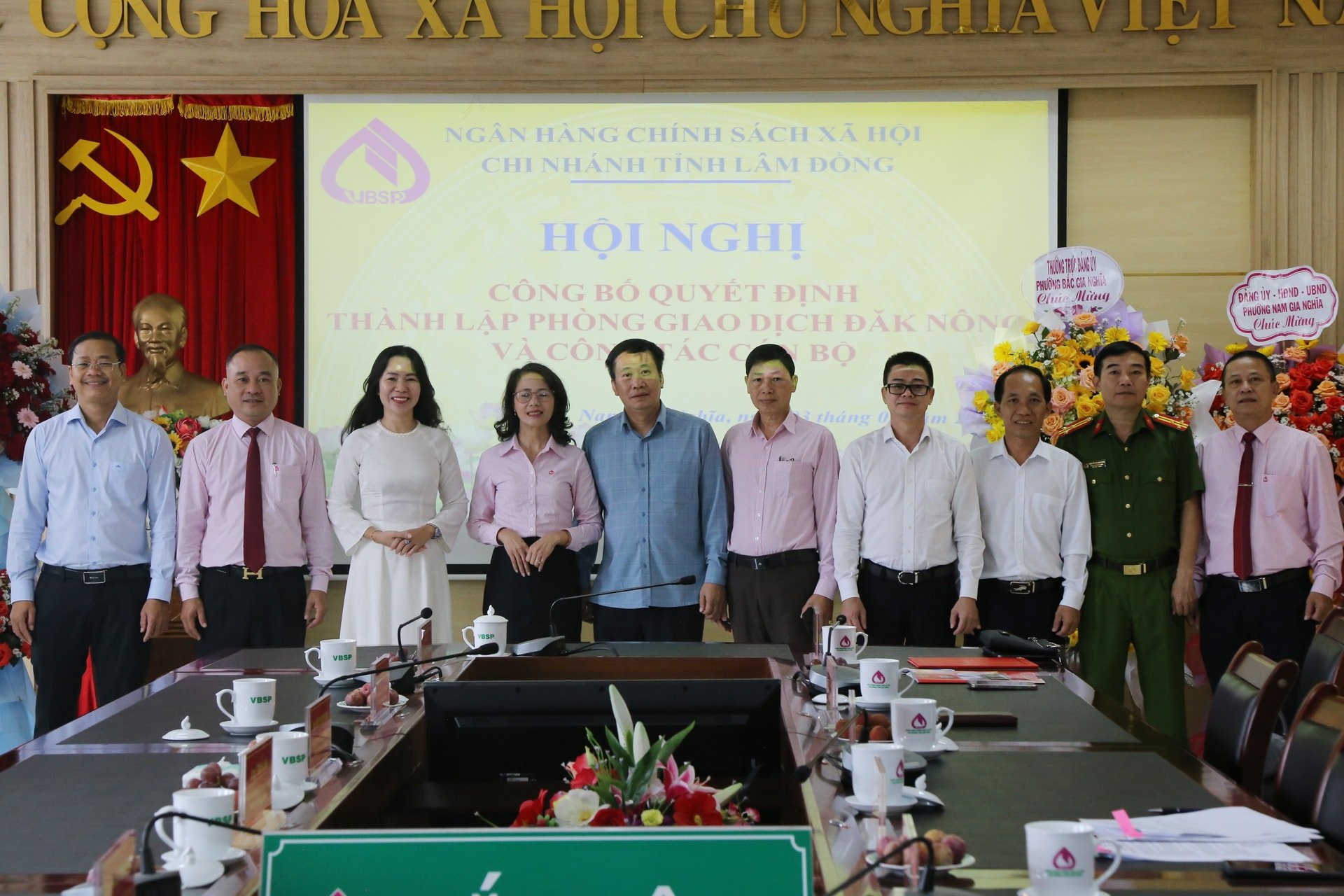 lưu niệm