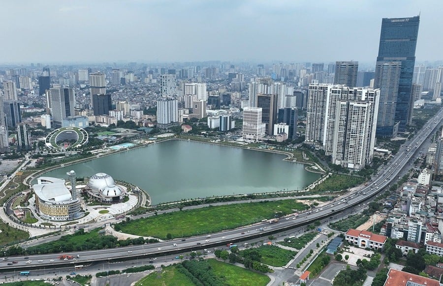 Thủ đô Hà Nội ngày càng phát triển văn minh, hiện đại. Ảnh: Quang Thái