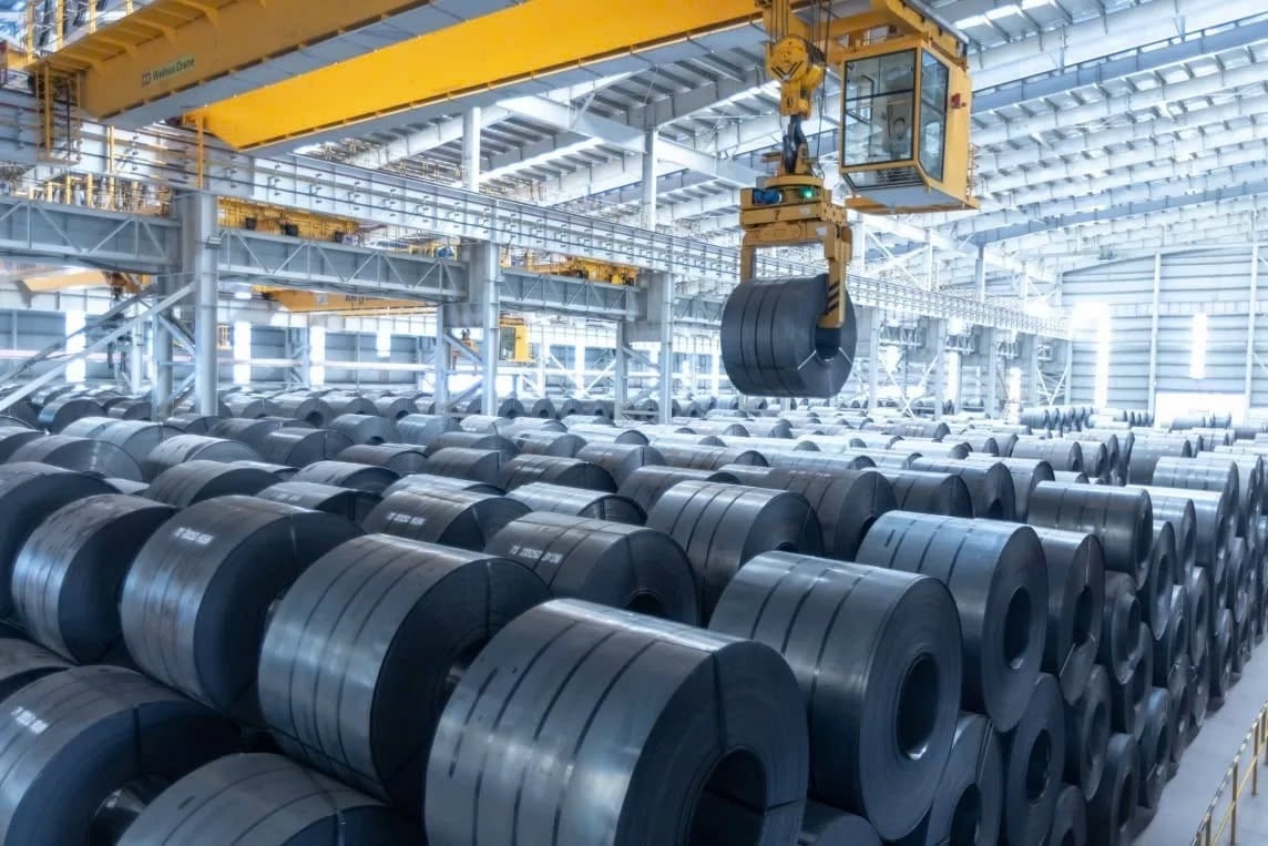 Giá thép hôm nay 37 Tăng 1 ngược chiều quặng sắt
