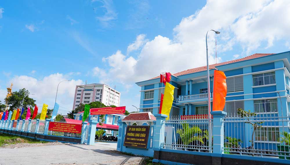 Facilities and equipment at the commune and ward levels have been gradually completed to operate smoothly.