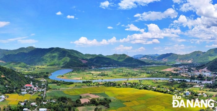 Đà Nẵng ​​​​​​​đánh thức tiềm năng du lịch đường sông - Ảnh 2.