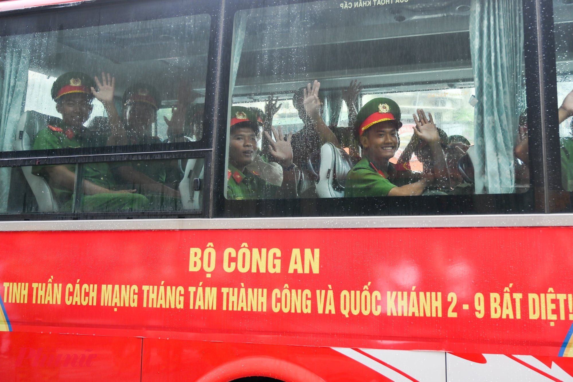 Các cán bộ, chiến sĩ sẽ được đưa về Trung tâm huấn luyện, Bồi dưỡng nghiệp vụ và Giáo dục nghề nghiệp số 1 (Bộ Tư lệnh CSCĐ, ở huyện Chương Mỹ) để tập trung và tổ chức huấn luyện. Đây sẽ là các khối đứng tham gia diễu binh, diễu hành.