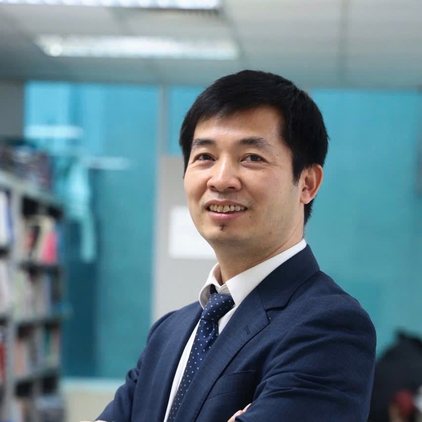 economic-expert-quang-huy.jpg