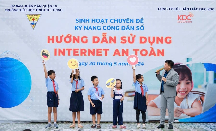 giao-duc-ky-nang-cong-dan-so.jpg