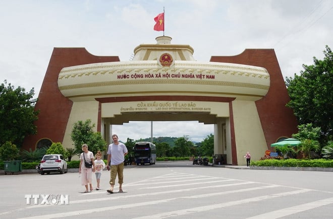 ttxvn-cua-khau-quoc-te-lao-bao.jpg
