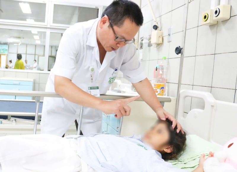 Girl with convulsions was taken to the emergency room by traffic police and discharged from hospital -0