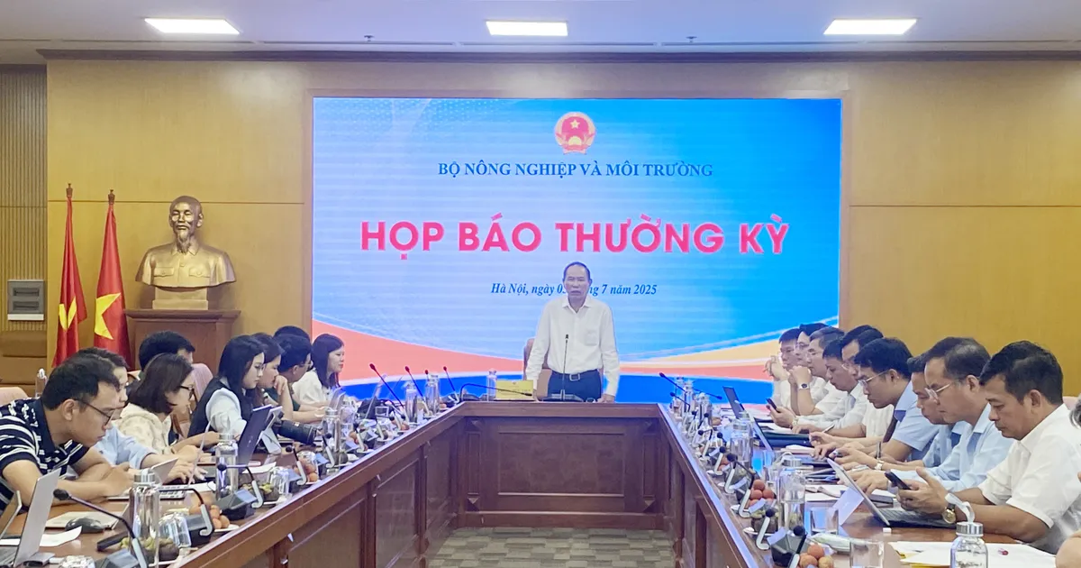 Thứ trưởng Phùng Đức Tiến: Không nắm được vấn đề thì không nên đi họp báo