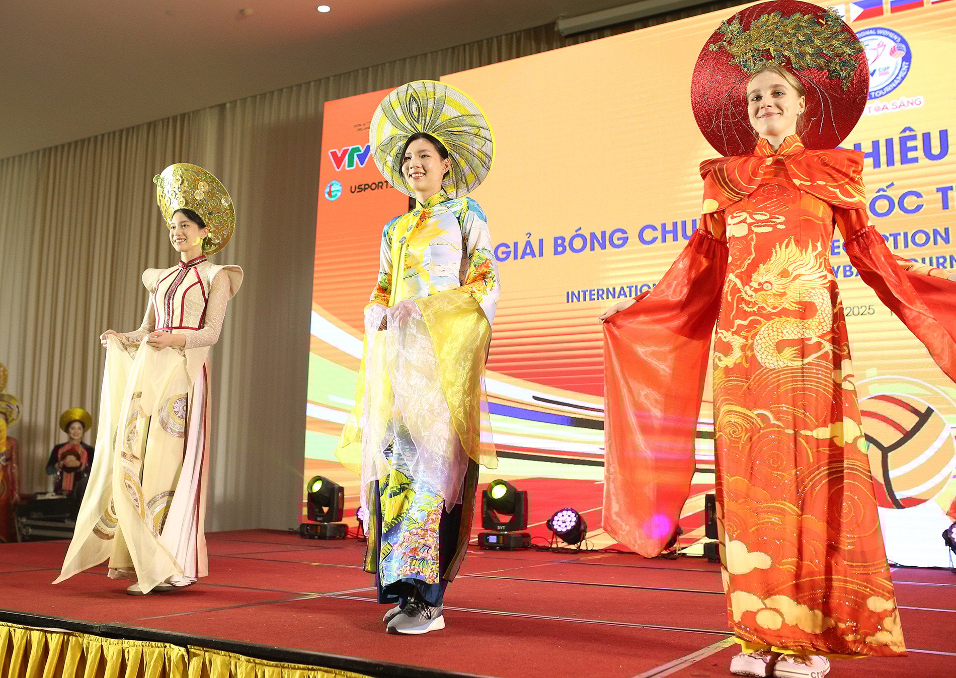 hoa khoi vtv cup 5.JPG