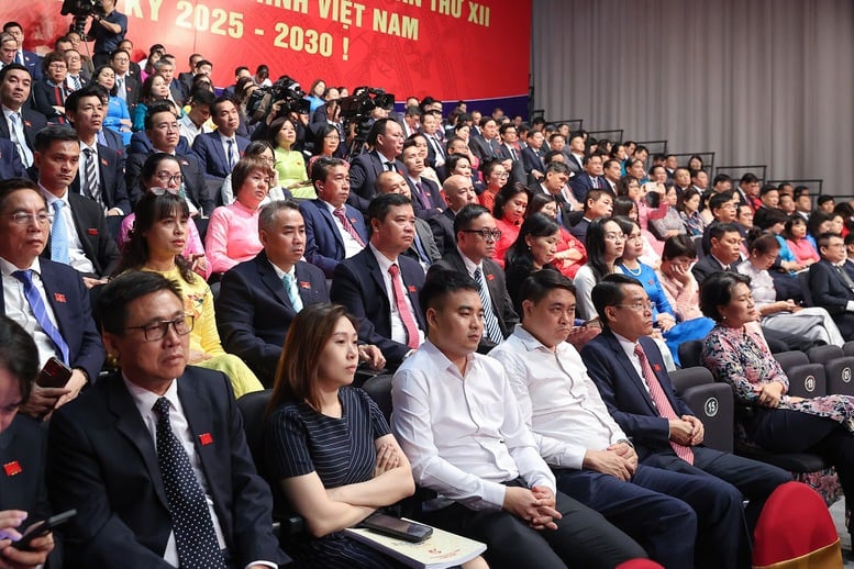 Thủ tướng: Báo chí phải kiến tạo được các dòng thông tin tích cực, chủ lưu- Ảnh 8.
