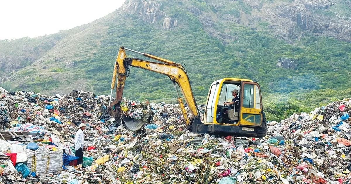 Xử lý rác cho siêu đô thị TPHCM - Bài 1: Phân loại đầu nguồn, chôn lấp cuối nguồn!