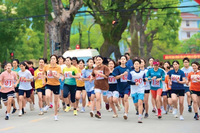 Cao Bằng: Luật thể dục, thể thao được triển khai nghiêm túc, đồng bộ và phù hợp với tình hình thực tế tại địa phương - Ảnh 3.