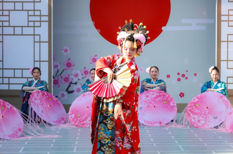 Trọn vẹn một ngày vui chơi, ăn uống tại Sun World Ha Long - 2