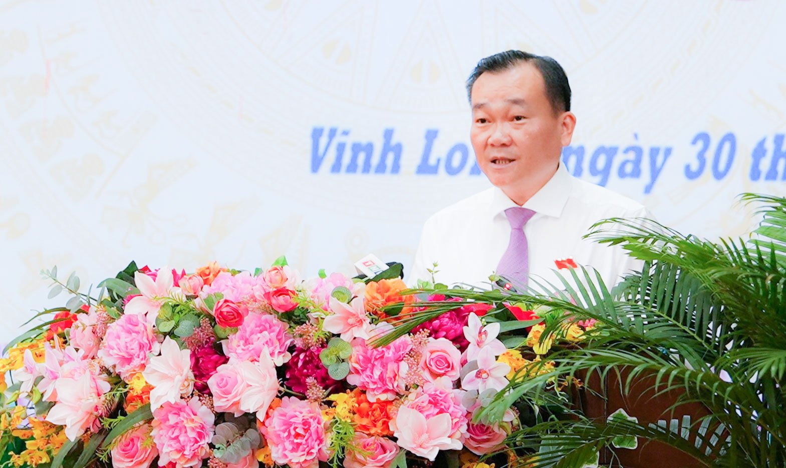 Đại biểu tham dự kỳ họp.