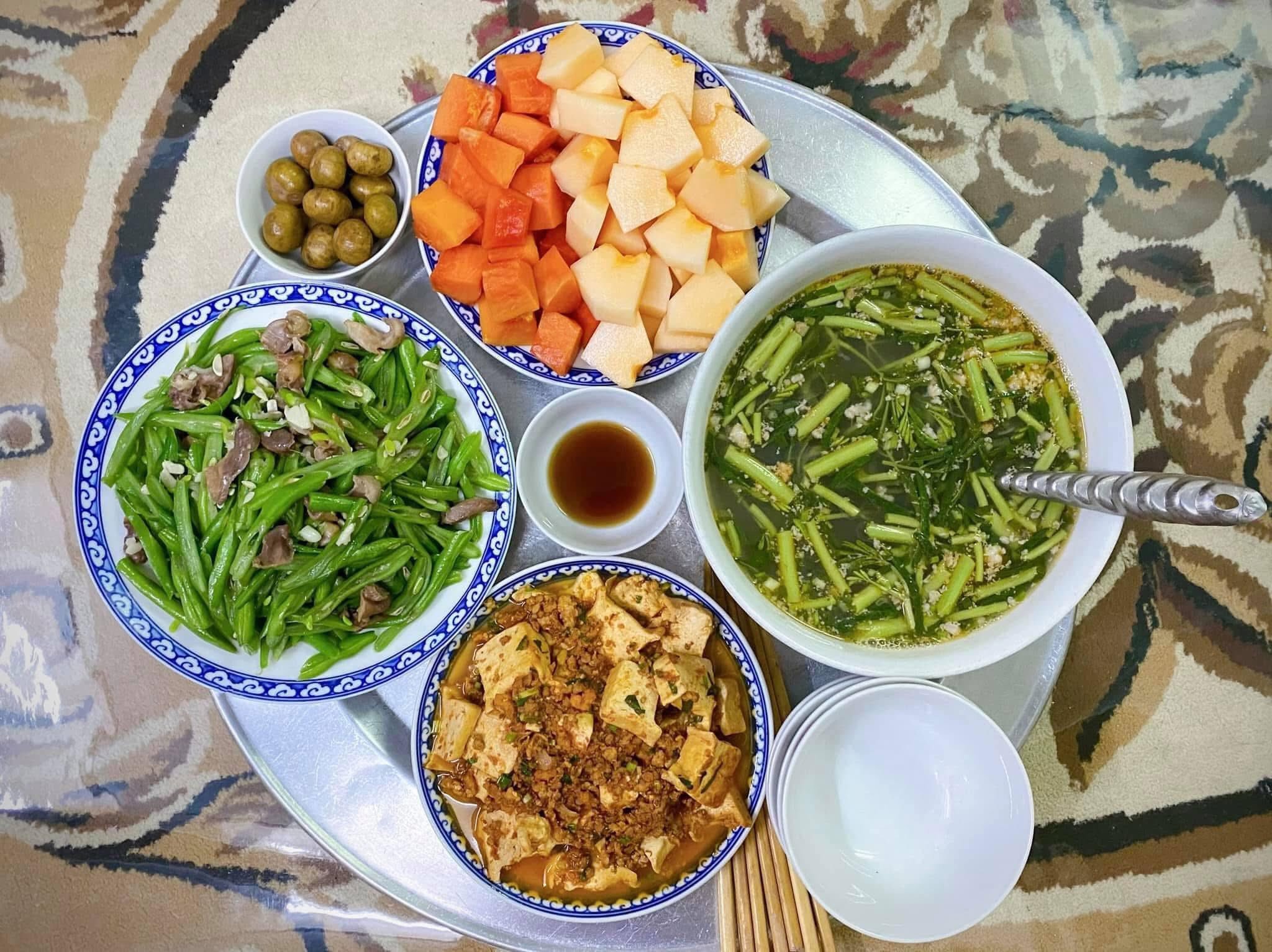 Không phải cứ ra ăn hàng là xịn, mâm cơm nhà thời 4.0 mới là lựa chọn được săn đón nhất hè này- Ảnh 18.