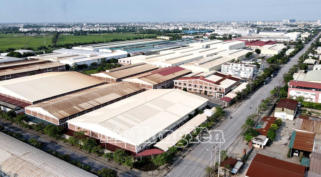 Khu công nghiệp Phúc Khánh. 