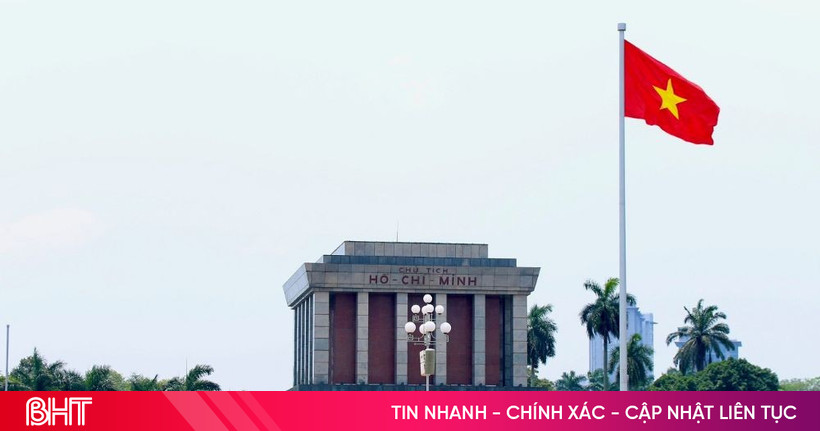 When will the Ho Chi Minh Mausoleum reopen?