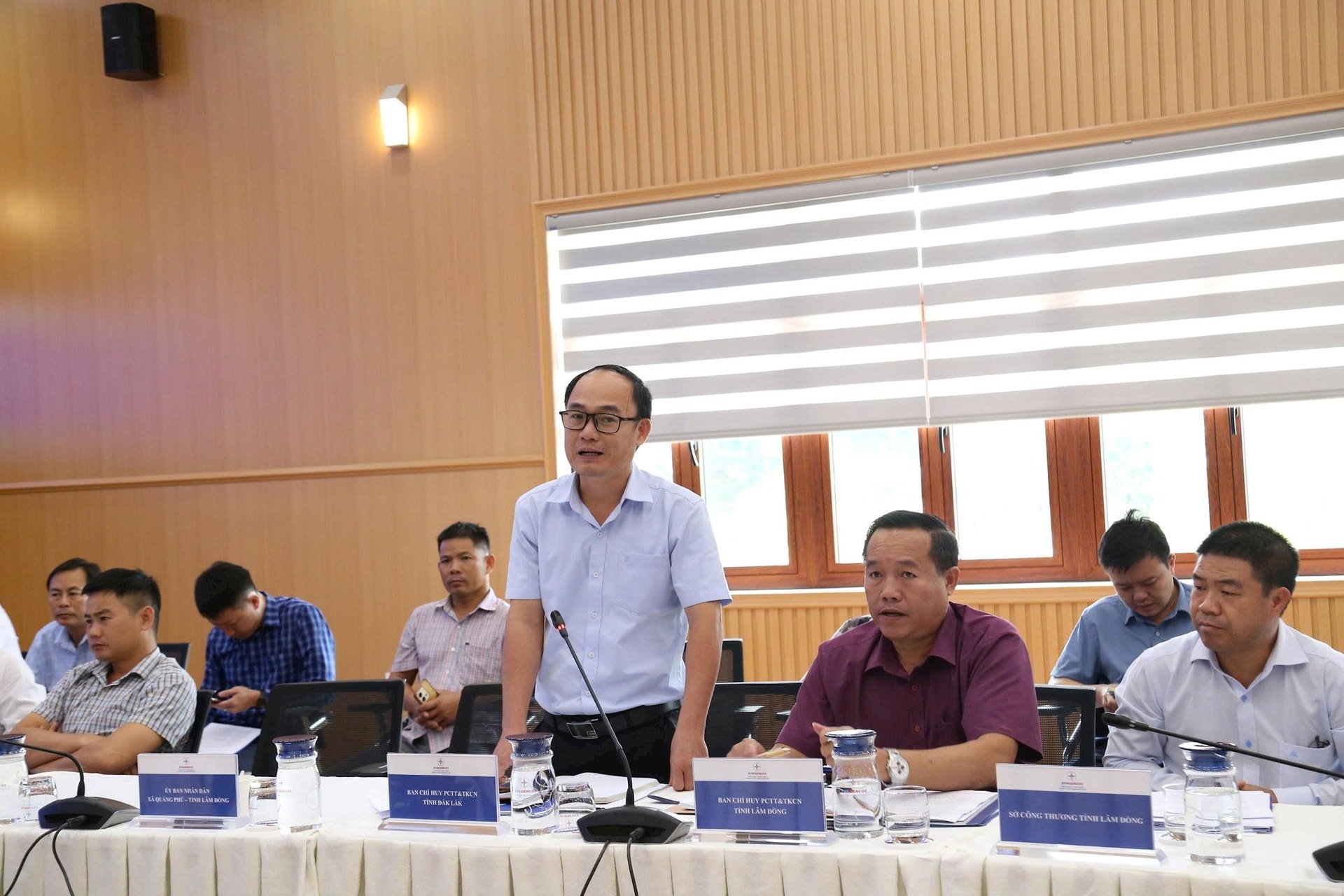 Đại biểu tham gia ý kiến tại hội nghị
