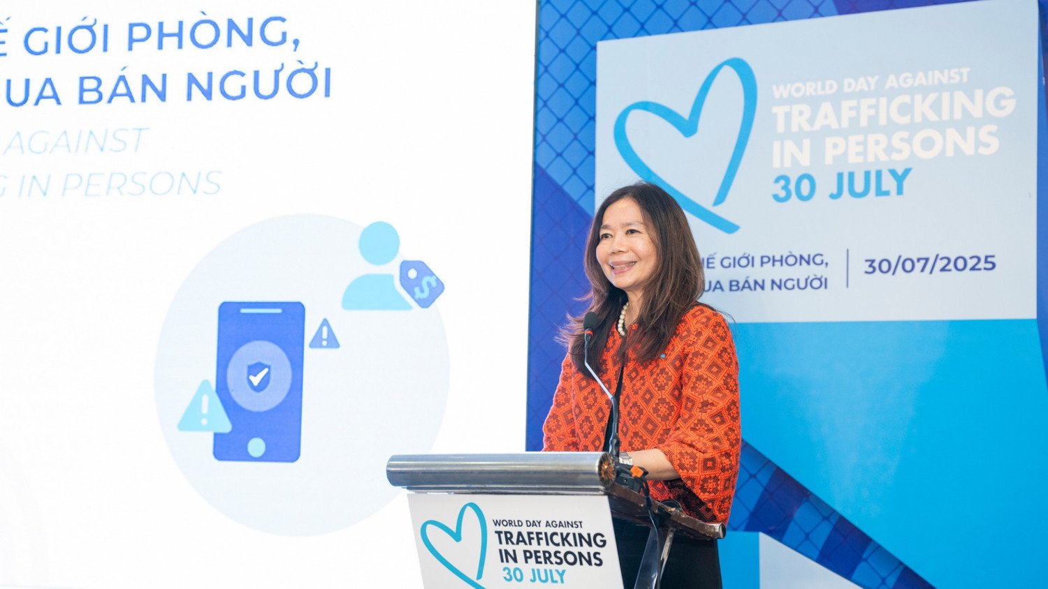 Pauline Tamesis, UN-Koordinatorin in Vietnam, äußerte sich bei der Veranstaltung. (Foto: IOM)
