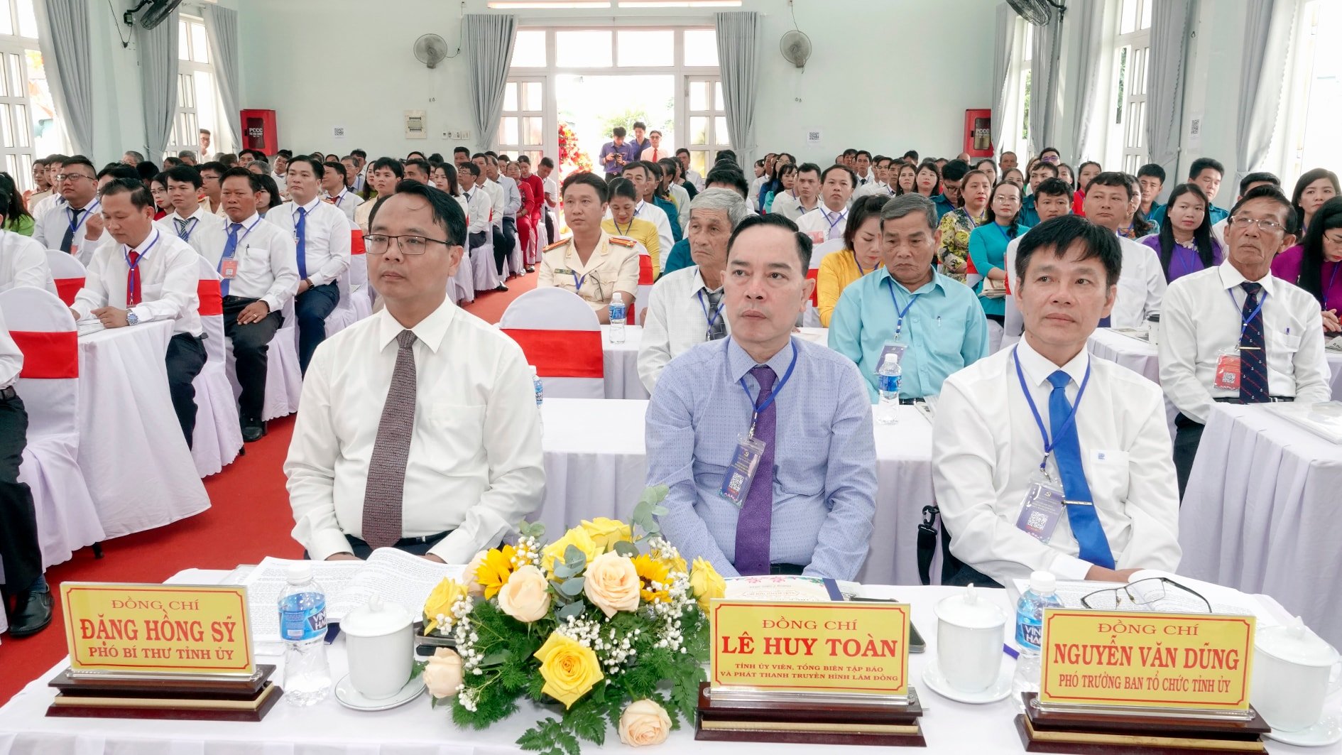 ថ្នាក់ដឹកនាំខេត្តចូលរួមសមាជ