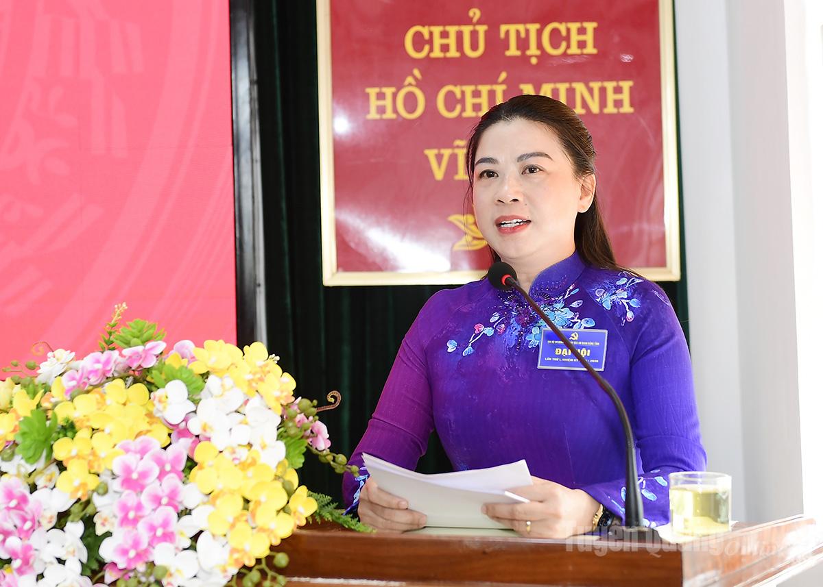 Đồng chí Lê Thị Kim Dung, Phó Bí thư Thường trực Tỉnh ủy, Bí thư Đảng ủy các cơ quan Đảng tỉnh phát biểu chỉ đạo Đại hội.