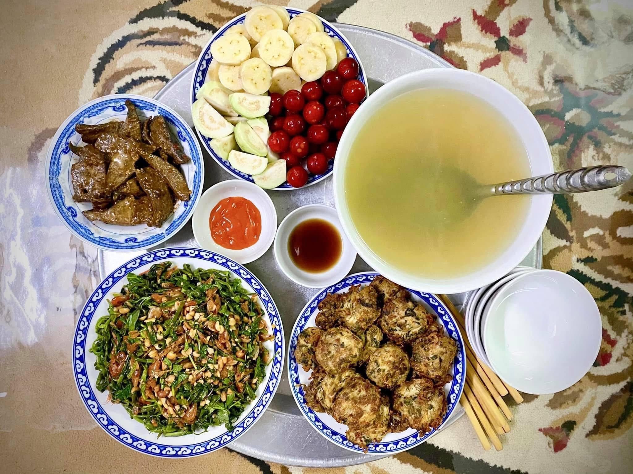 Không phải cứ ra ăn hàng là xịn, mâm cơm nhà thời 4.0 mới là lựa chọn được săn đón nhất hè này- Ảnh 20.