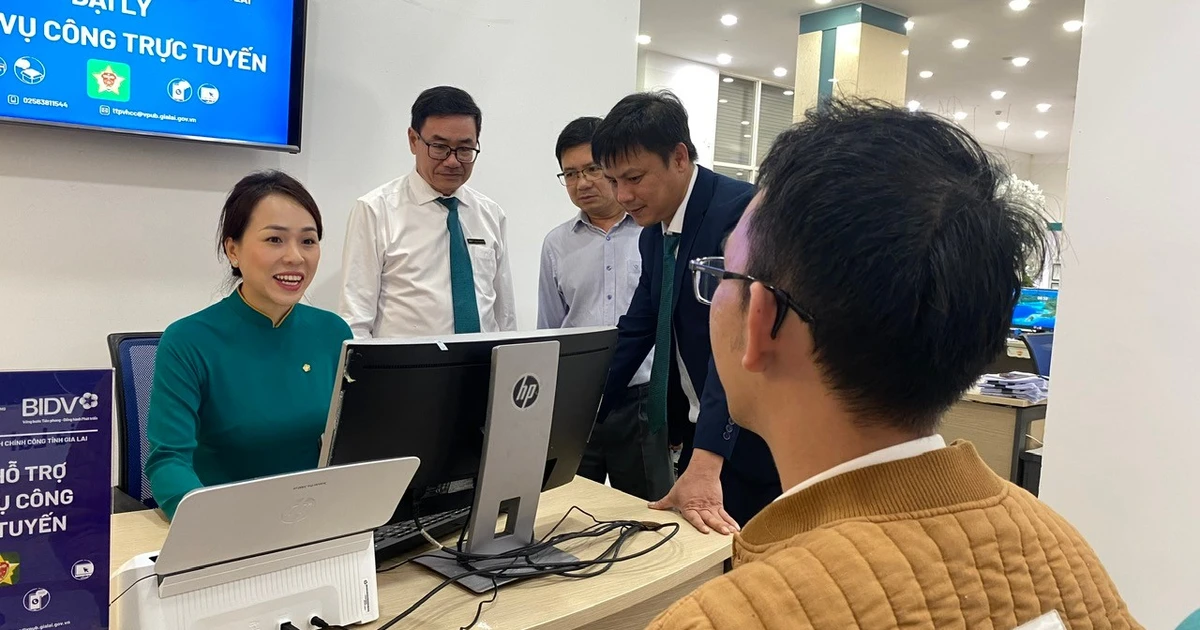 BIDV Gia Lai khai trương đại lý dịch vụ công trực tuyến