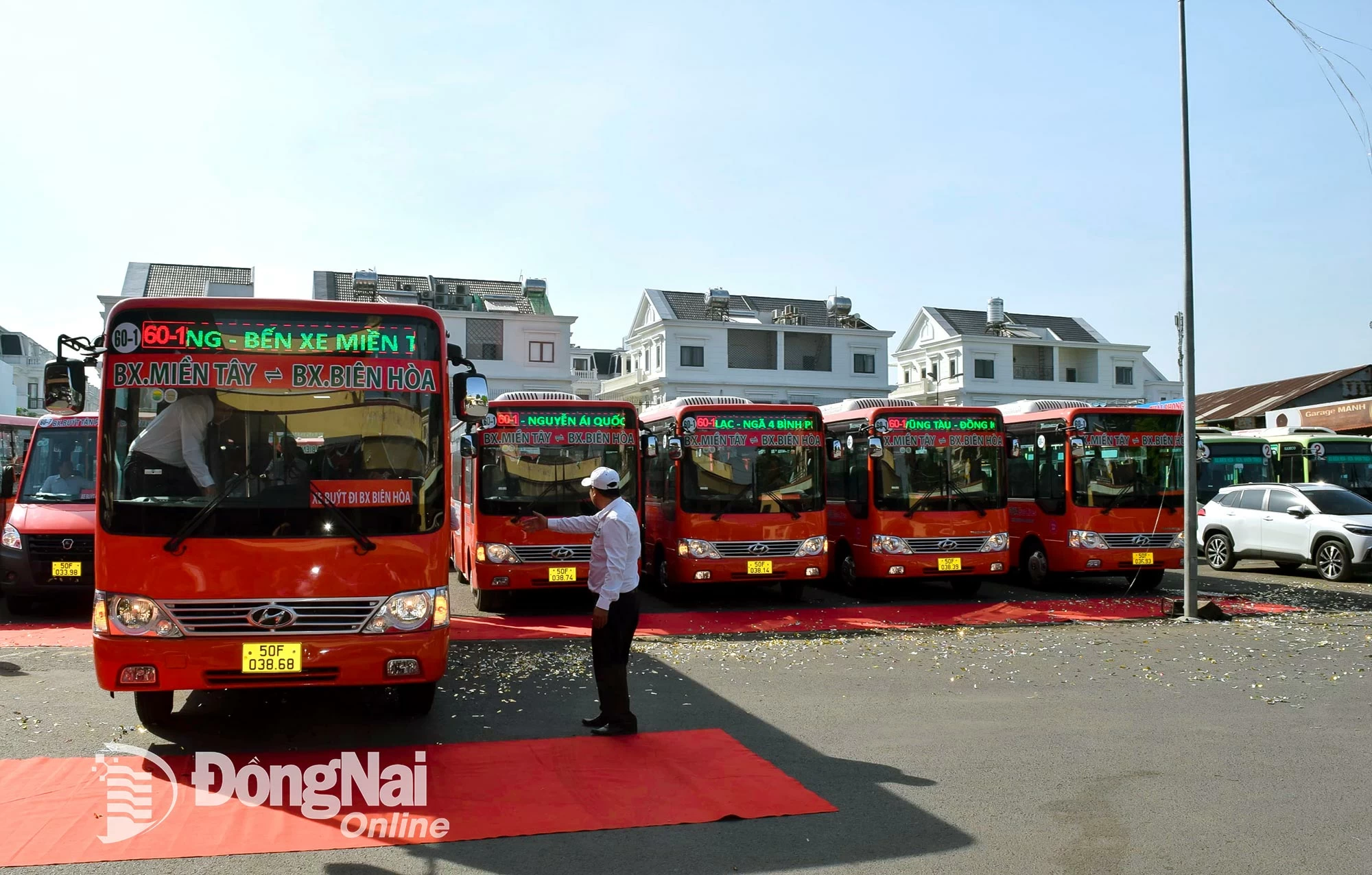ផ្លូវរថយន្តក្រុងលេខ 601 (ស្ថានីយ៍រថយន្តក្រុង Bien Hoa - ស្ថានីយ៍រថយន្តក្រុង Mien Tay) បានដំណើរការយ៉ាងមានស្ថេរភាពអស់រយៈពេលជាច្រើនឆ្នាំ។ រូបថត៖ អាន ញុន