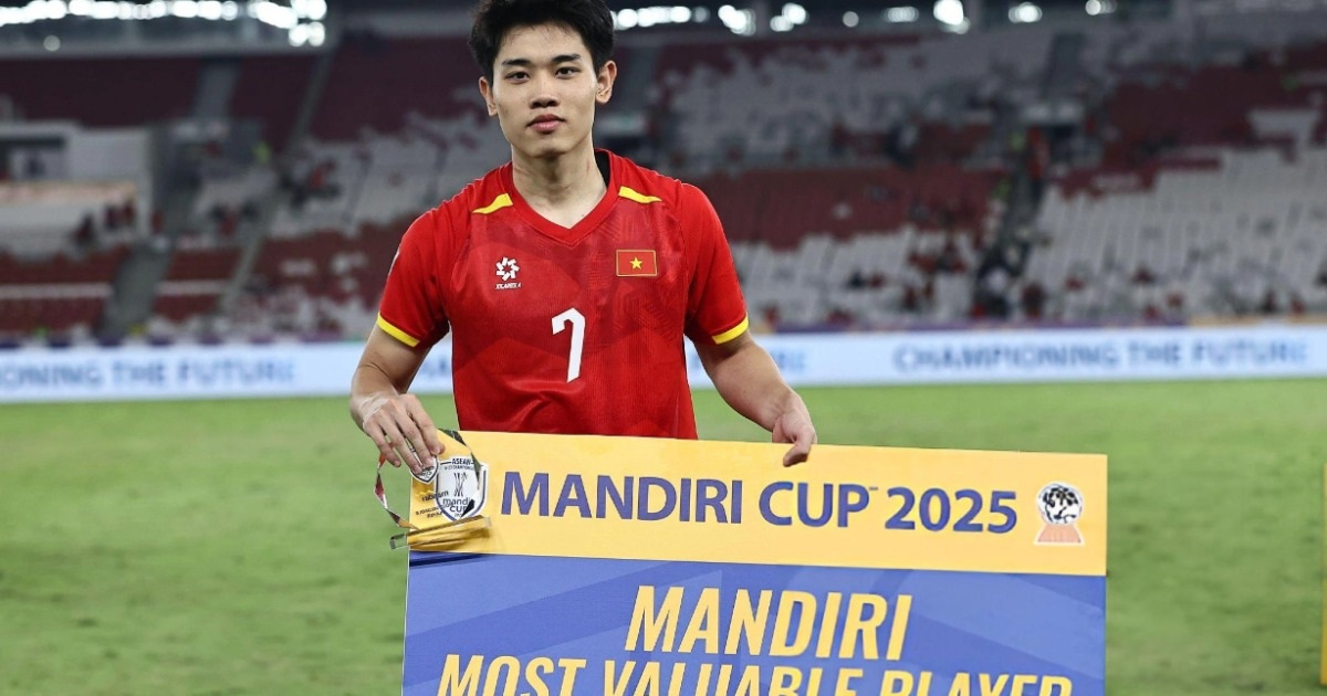 Đình Bắc giành giải Cầu thủ xuất sắc nhất U23 Đông Nam Á 2025
