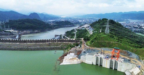 Dự án Thủy điện Hòa Bình mở rộng: Tăng tốc thi công, sẵn sàng phát điện vào tháng 8
