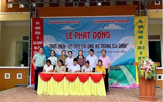 Cao Bang: Regularly maintain activities and review and improve the Family Work Steering Committee at all levels