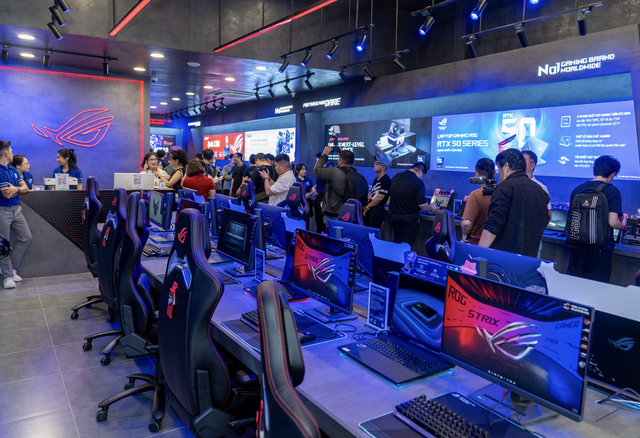 Asus Republic of Gamers mở cửa hàng ROG Exclusive Store đầu tiên tại Việt Nam - Ảnh 1.