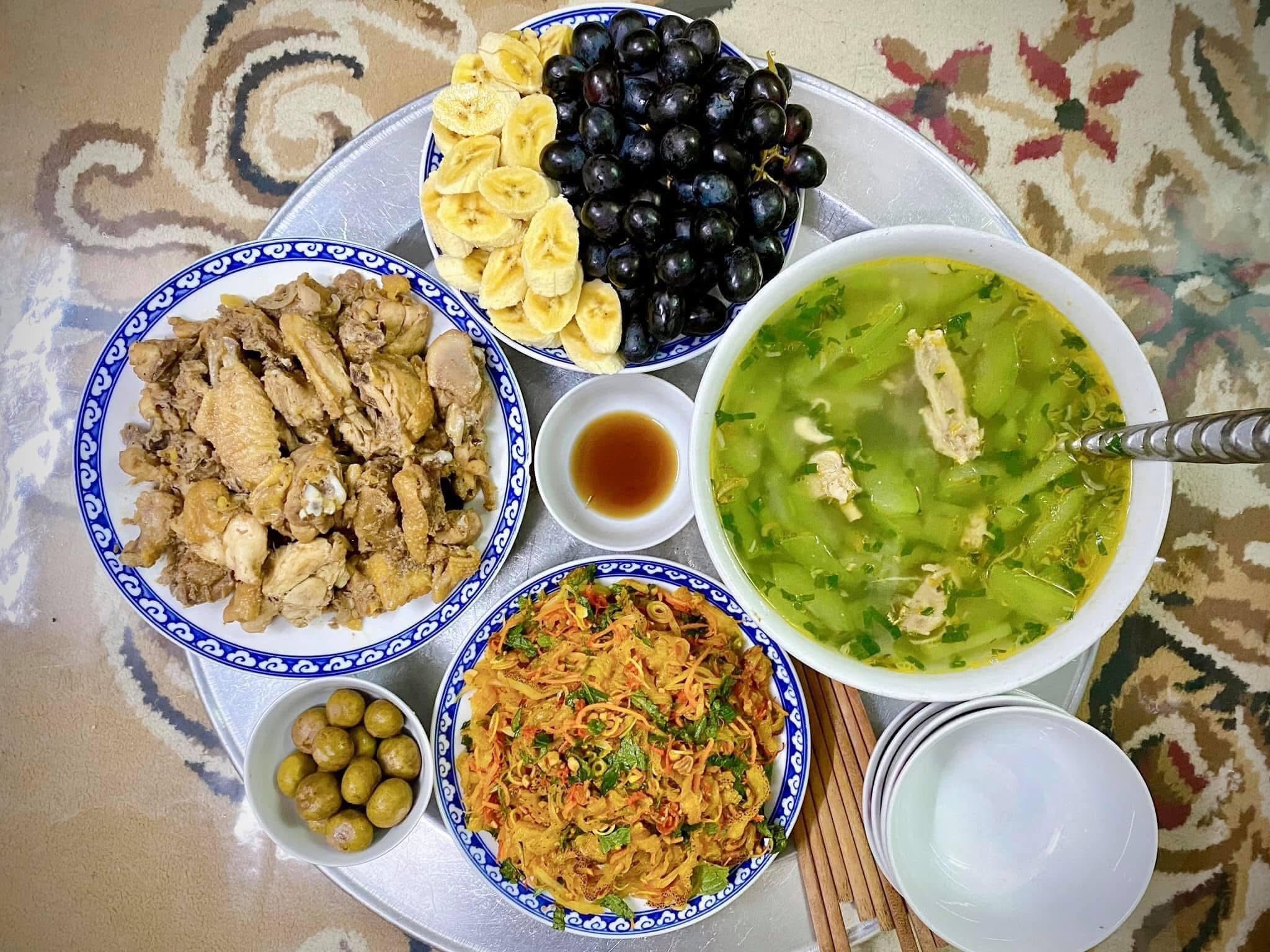 Không phải cứ ra ăn hàng là xịn, mâm cơm nhà thời 4.0 mới là lựa chọn được săn đón nhất hè này- Ảnh 19.