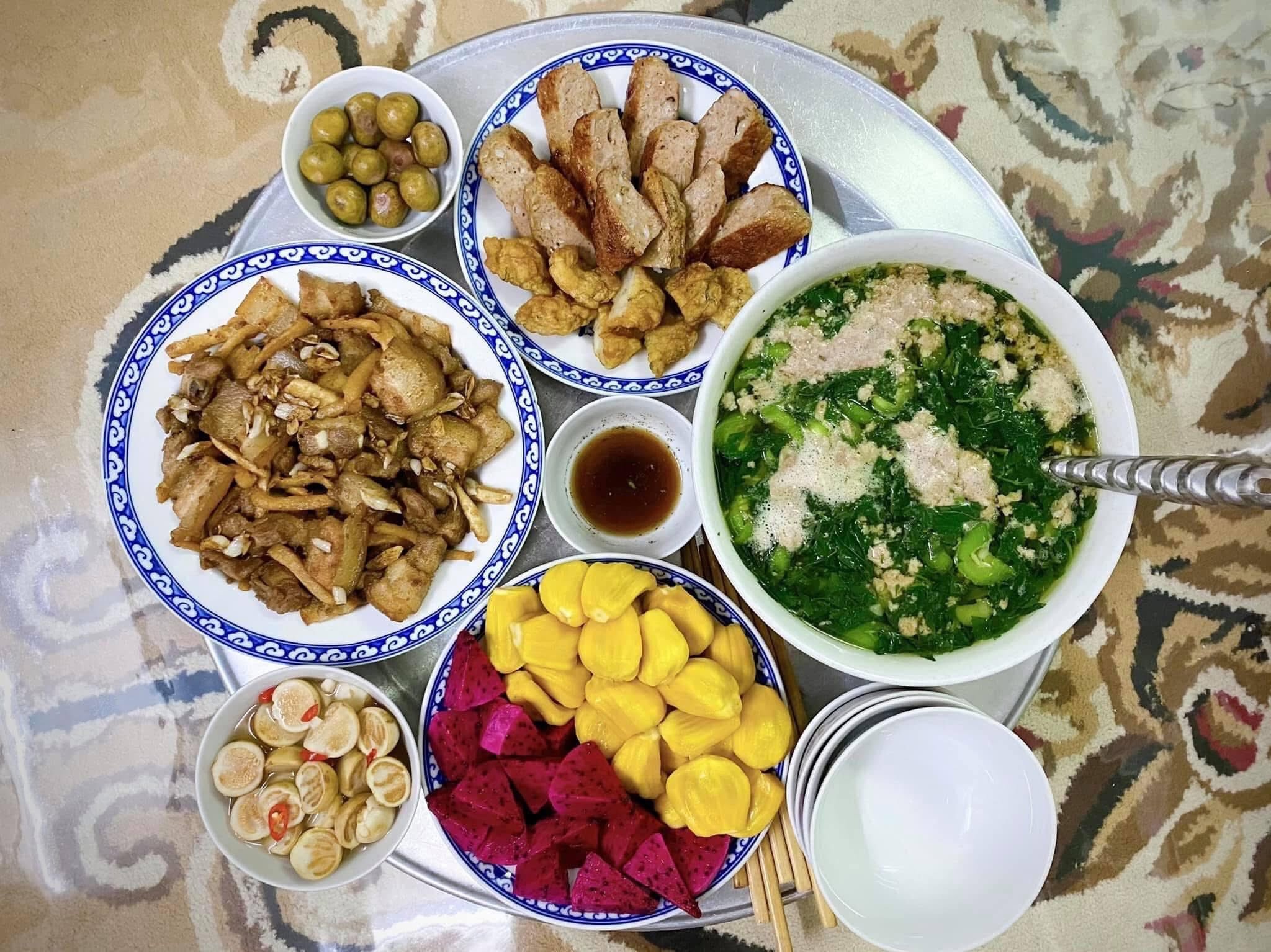 Không phải cứ ra ăn hàng là xịn, mâm cơm nhà thời 4.0 mới là lựa chọn được săn đón nhất hè này- Ảnh 13.