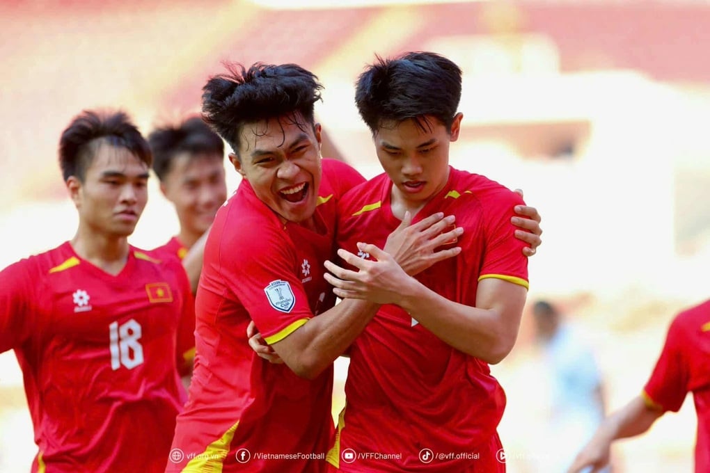 Đình Bắc: Từ án kỷ luật nội bộ đến màn tỏa sáng tại giải U23 Đông Nam Á - 1