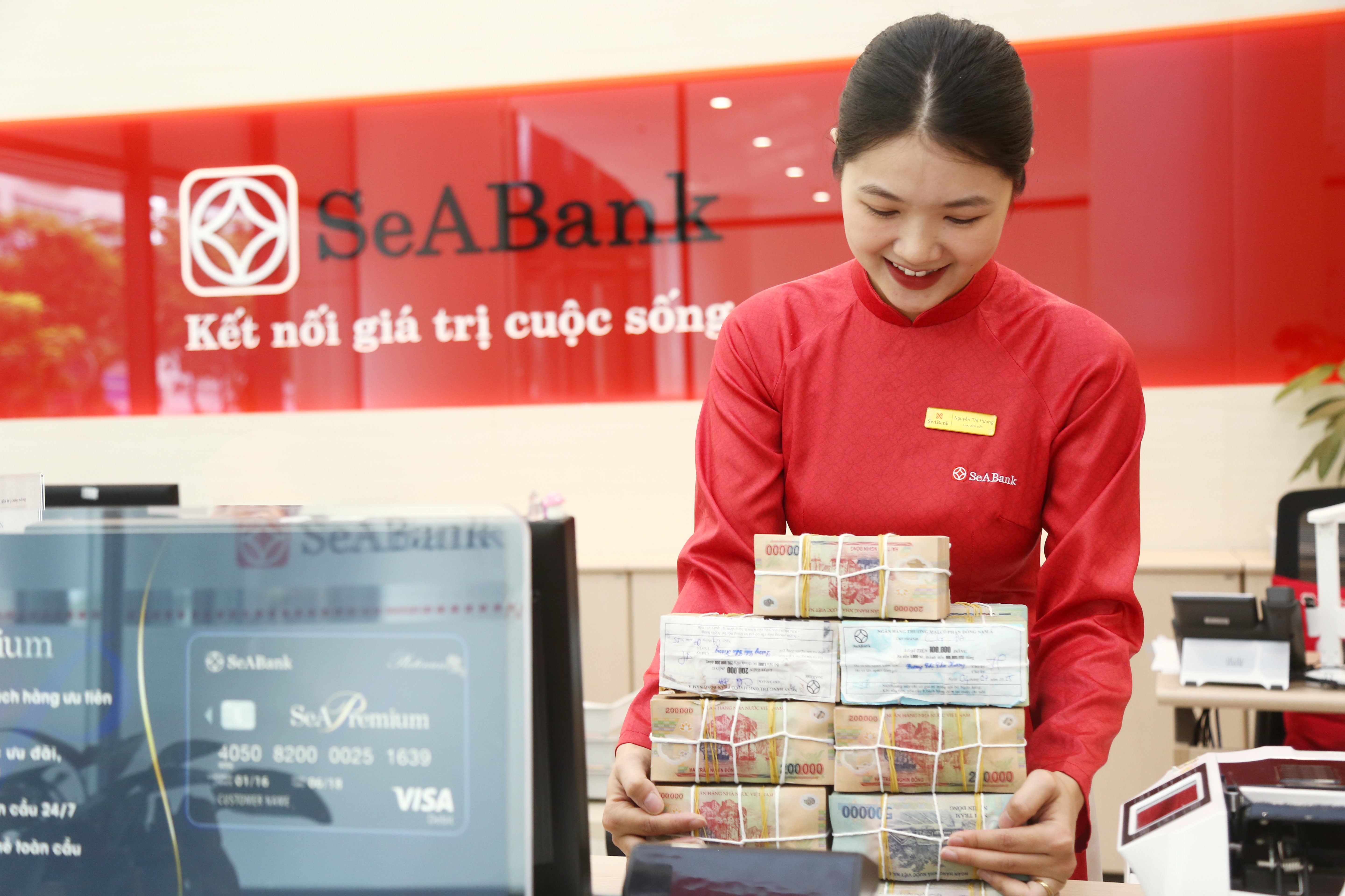 SeaBank សម្រេចបានប្រាក់ចំណេញ 5,856 ពាន់លានដុងក្នុងរយៈពេល 6 ខែដំបូងនៃឆ្នាំ 2025