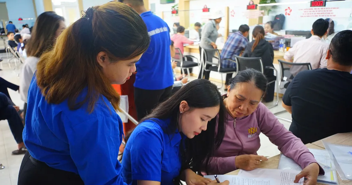 Chính quyền địa phương 2 cấp - Tăng tốc ngay khi khởi động - Bài 3: Cán bộ trẻ tự tìm việc để làm