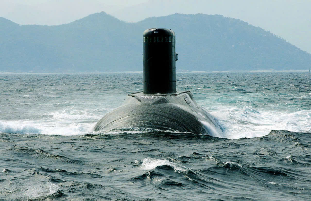 tàu ngầm 2.jpg