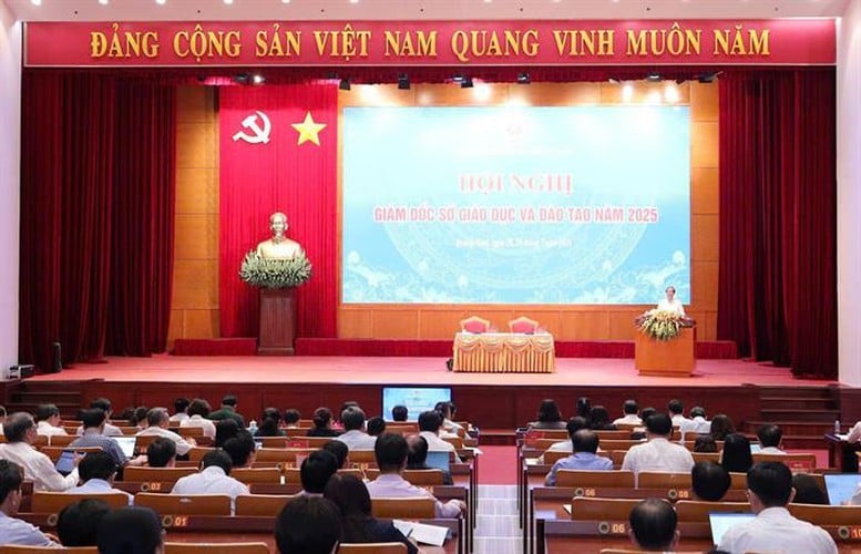 Bộ trưởng Nguyễn Kim Sơn cho biết, ngành Giáo dục thời gian qua đã thực hiện nhiều việc lớn, việc khó - Ảnh: VGP/Trần Hiệp