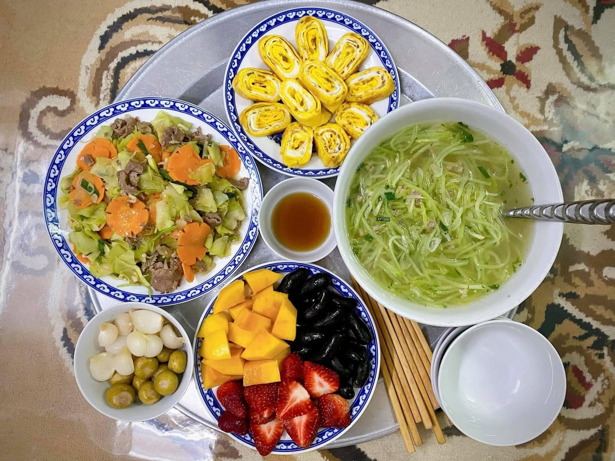 Không phải cứ ra ăn hàng là xịn, mâm cơm nhà thời 4.0 mới là lựa chọn được săn đón nhất hè này- Ảnh 10.