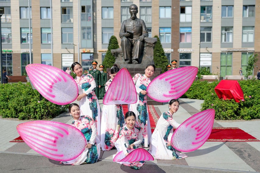 Quảng trường tại St. Petersburg được mang tên Hồ Chí Minh - Ảnh 7.