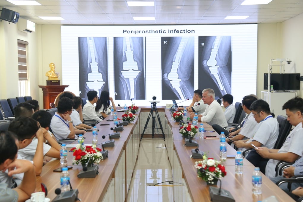 Bệnh nhân tàn phế đi lại được nhờ thay khớp gối, ám ảnh nhiễm trùng - 2