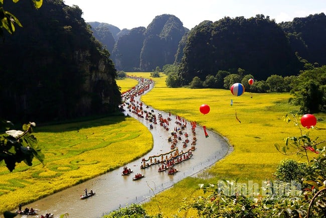 Ninh Bình: Trong tháng 7/2025, toàn tỉnh ước đón hơn 650.000 lượt khách - Ảnh 1.