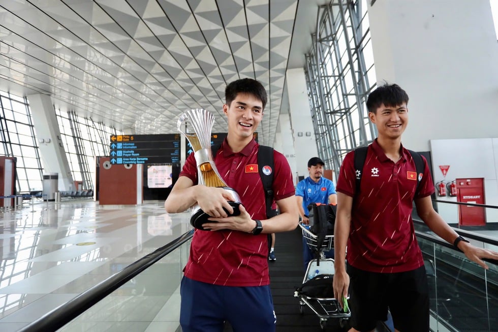 Cú hat trick lịch sử!- Ảnh 2.
