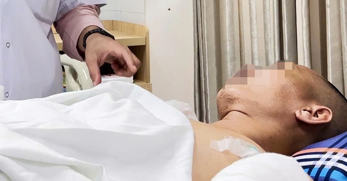 Cứu sống bệnh nhân lòi ruột, vỡ gan, đa chấn thương sau tai nạn giao thông nghiêm trọng